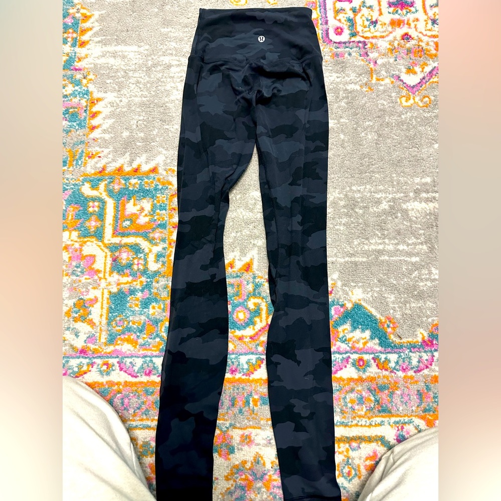 Lululemon black camo align high rise leggings sz 0